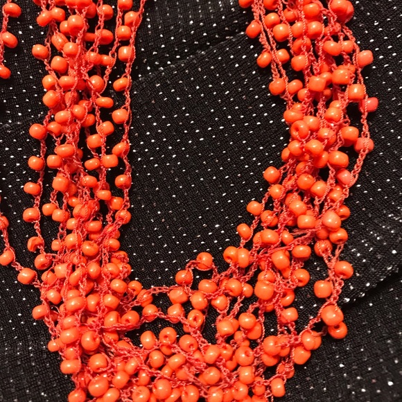 Fabulous vintage hand beaded necklace. - Picture 4 of 5